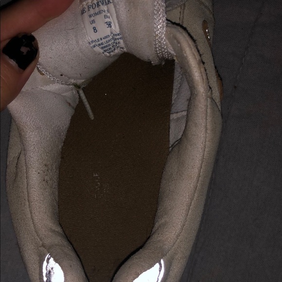 Woman’s Vintage Y2K American Eagle Sneakers - Picture 6 of 6